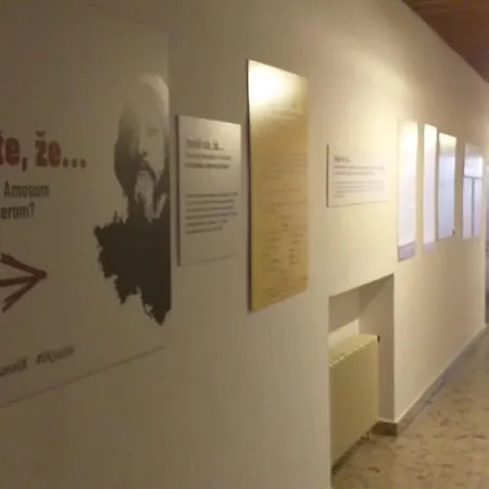 Studijne A Kongresove Stredisko Hotel Modra