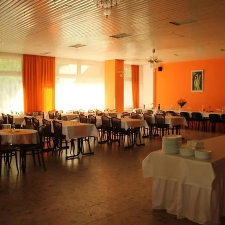 Hotel Studijne A Kongresove Stredisko 3*