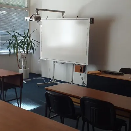 Studijne A Kongresove Stredisko Hotel 3*